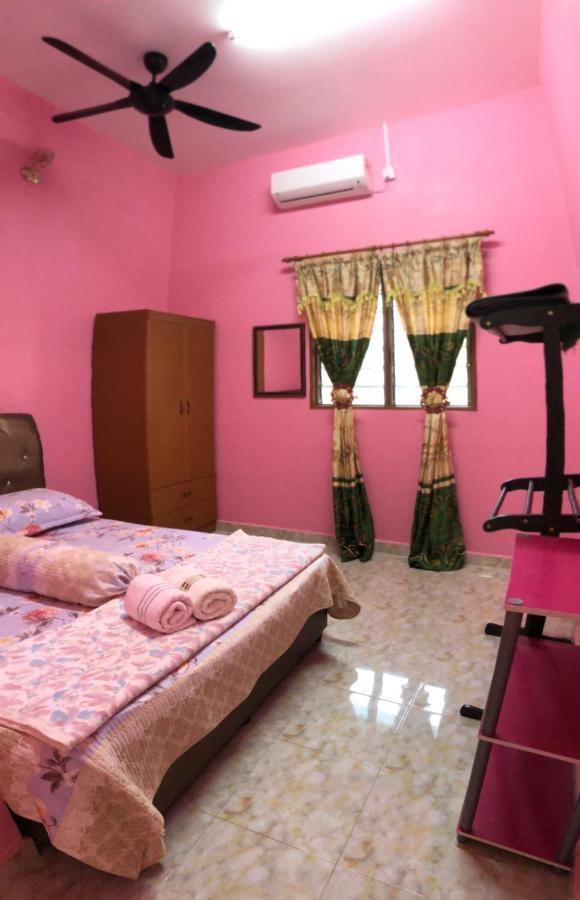 Homestay Tok Abah Dalam Rhu Pasir Puteh Exteriér fotografie