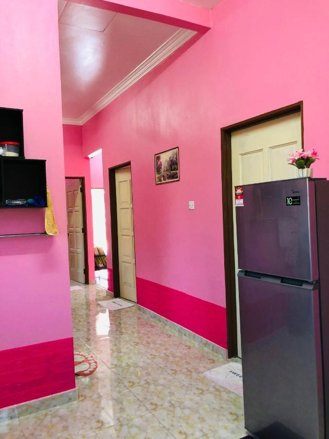 Homestay Tok Abah Dalam Rhu Pasir Puteh Exteriér fotografie