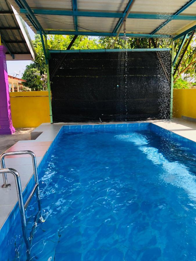 Homestay Tok Abah Dalam Rhu Pasir Puteh Exteriér fotografie
